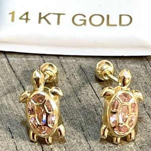 Solid Gold 14 Karat Yellow Turtle Cz Earring